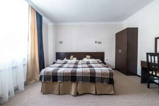 Отель Горский Дом Домбай Стандартный трехместный номер-2