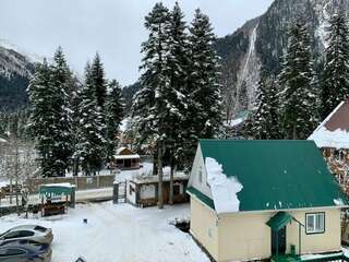 Отель Горский Дом Домбай Четырехместный номер-1