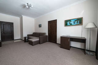 Отель Горский Дом Домбай Люкс-5