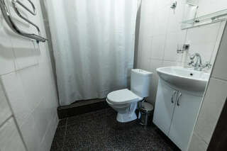 Отель Горский Дом Домбай Стандартный трехместный номер-4