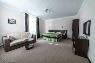 Отель Горский Дом Домбай Стандартный трехместный номер-3